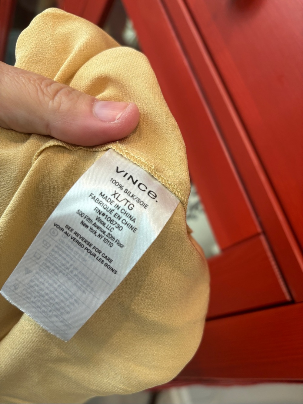 NWT Vince Silk Elegant Cream Satin V-Neck Women's Top XL - Picture 5 of 7